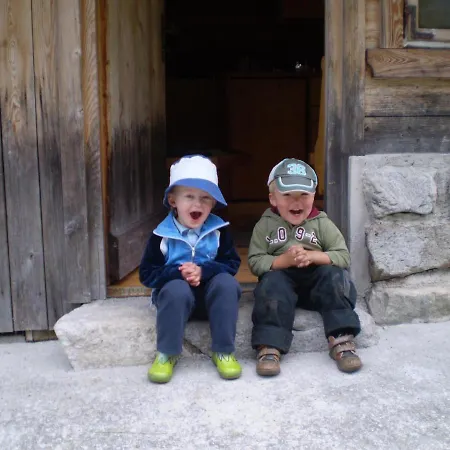 Διαμέρισμα Luxus Nina Mit Zirbenhuette Ramsau im Zillertal
