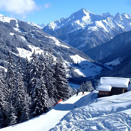 Luxus Nina Mit Zirbenhütte Apartamento *