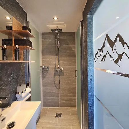 Luxus Nina Mit Zirbenhuette Apartman