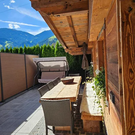 Luxus Nina Mit Zirbenhütte *