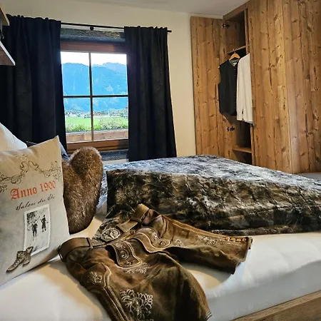 Apartamento Luxus Nina Mit Zirbenhütte